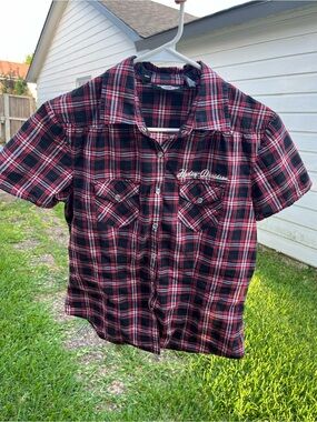 Harley-Davidson Black and Red Plaid Short-Sleeve Button Shirt